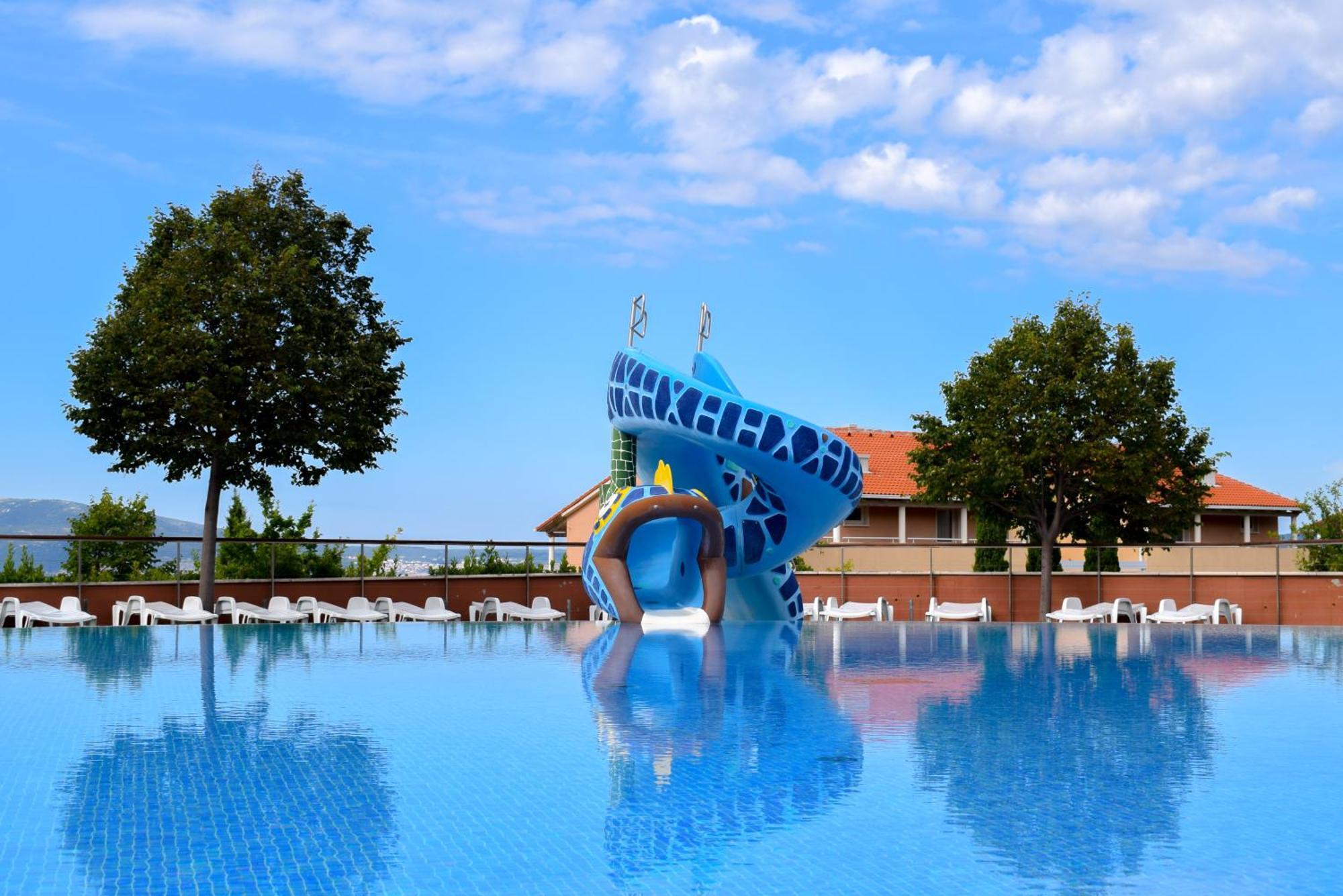 Apartments Grand Novi Vinodolski Resort Zewnętrze zdjęcie